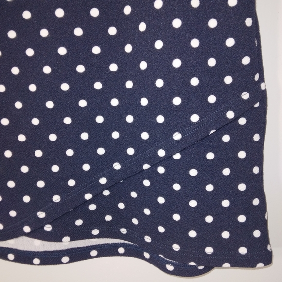NWOT Green Envelope Los Angeles Navy/White Polka Dot Faux Wrap Top Sz. Large - Picture 5 of 8